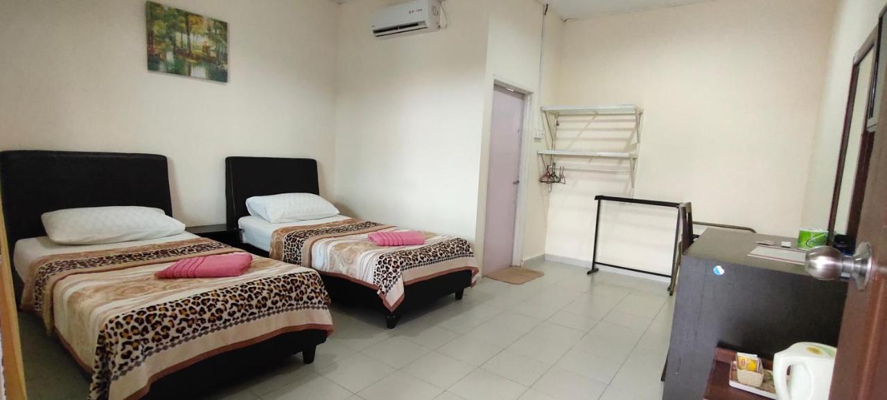 Huda Inn Pantai Cenang  Extérieur photo