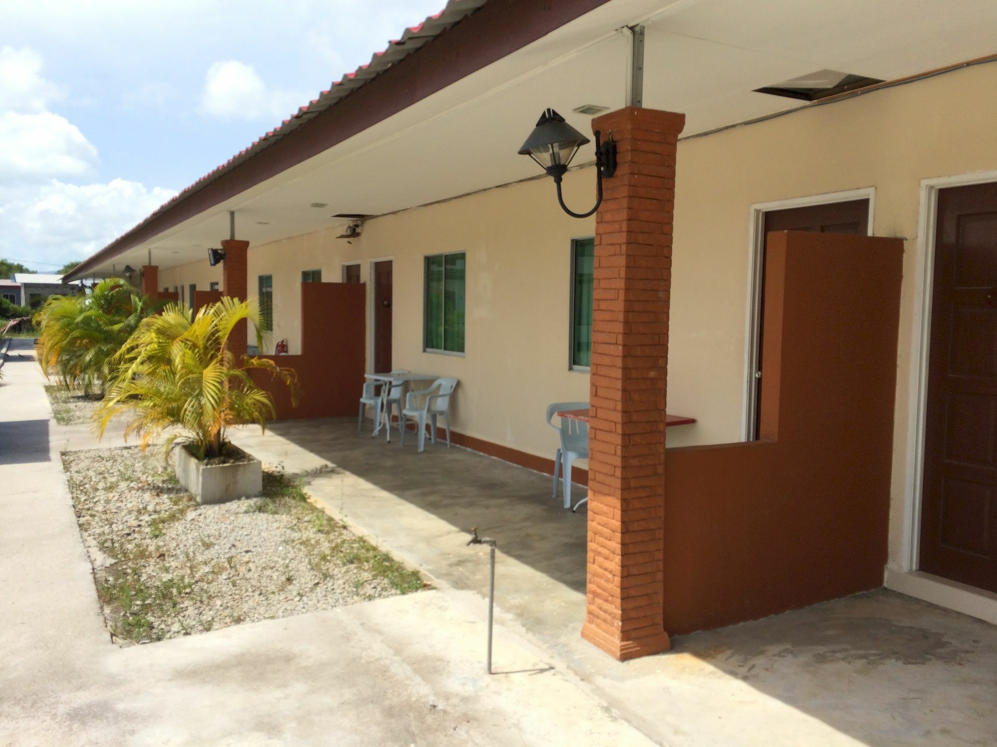 Huda Inn Pantai Cenang  Extérieur photo